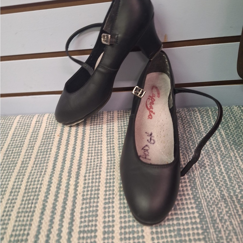 Capezio leather heeled tap dance Shoes wide width